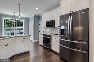12127 Riverview Dr, Newburg, MD 20664 - Photo 25