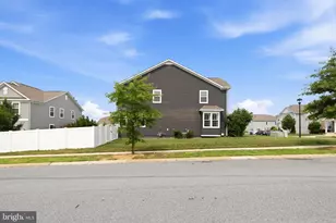 10050 Selkie Ln, Waldorf, MD 20601 - Photo 5