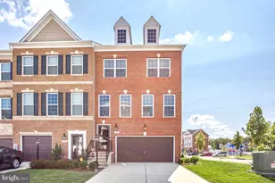 11121 Southport Pl, White Plains, MD 20695 - Photo 1