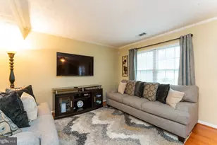 6006 Bobcat Ct, Waldorf, MD 20603 - Photo 5