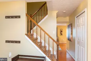 6006 Bobcat Ct, Waldorf, MD 20603 - Photo 3