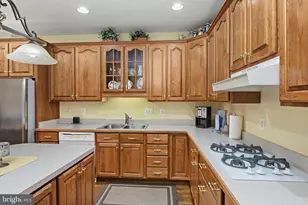 3875 Pearl St, White Plains, MD 20695 - Photo 19