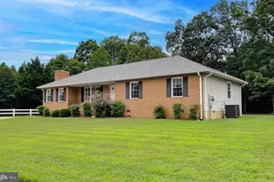 109 Morris Dr, La Plata, MD 20646 - Photo 3