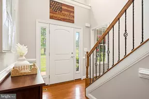17123 Sweetwater Ct, Hughesville, MD 20637 - Photo 3