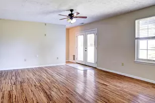 10389 Chamberlin Ct E, Waldorf, MD 20601 - Photo 27