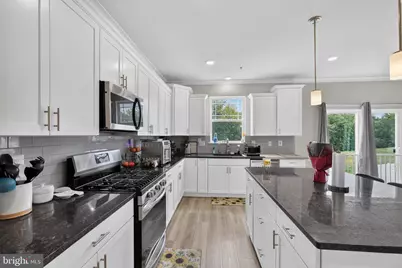 4294 Shakespeare Circle, White Plains, MD 20695 - Photo 9