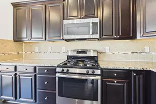 11482 Stockport Pl, White Plains, MD 20695 - Photo 13