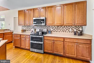 9474 Vess Ct, Waldorf, MD 20603 - Photo 13