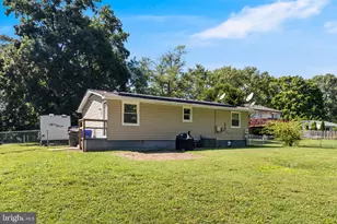 12418 Channelview Dr, Newburg, MD 20664 - Photo 11