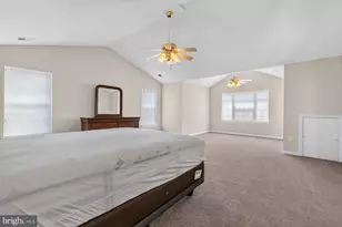 1054 Norfolk Dr, La Plata, MD 20646 - Photo 27