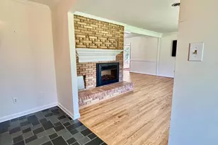 9682 Charles St, La Plata, MD 20646 - Photo 5