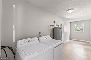2324 Kent Ct, Waldorf, MD 20602 - Photo 17