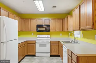 105 Hibiscus Ct, La Plata, MD 20646 - Photo 3
