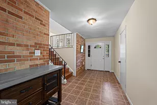 9242 Mimosa Dr, La Plata, MD 20646 - Photo 5