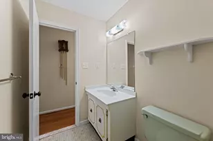 9242 Mimosa Dr, La Plata, MD 20646 - Photo 17
