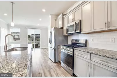 11687 Emily Dickinson Pl, White Plains, MD 20695 - Photo 9