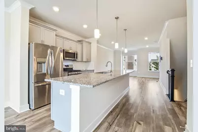 11687 Emily Dickinson Pl, White Plains, MD 20695 - Photo 5