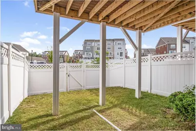 11687 Emily Dickinson Pl, White Plains, MD 20695 - Photo 33