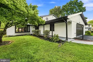 5202 Caroline Cir, Waldorf, MD 20601 - Photo 1