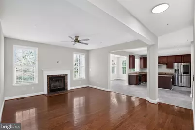 6816 Barlowe Court, Hughesville, MD 20637 - Photo 3