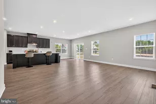 9210 Murdstone Ln, Waldorf, MD 20603 - Photo 11