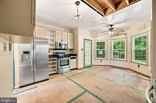6313 Grant Chapman Dr, La Plata, MD 20646 - Photo 5