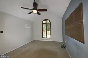 6901 Impala Ct, Waldorf, MD 20603 - Photo 19