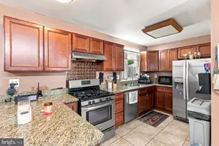 806 Oxford Ct, Waldorf, MD 20602 - Photo 19