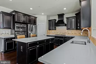 5240 Feathers Ct, White Plains, MD 20695 - Photo 9