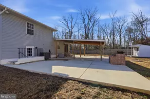 12613 Indian Ln, Waldorf, MD 20601 - Photo 25