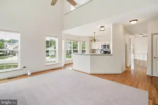 120 Hawthorne Greene Cir, La Plata, MD 20646 - Photo 17