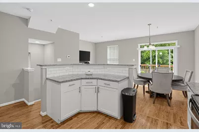 10369 Housely Place, White Plains, MD 20695 - Photo 9
