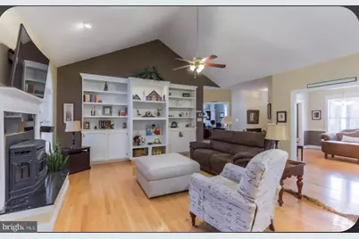 6050 Deepdeen Place, Bryantown, MD 20617 - Photo 5