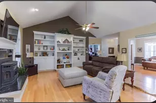 6050 Deepdeen Pl, Bryantown, MD 20617 - Photo 5