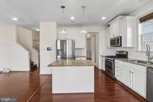 6844 Walkway Ct, Bryans Road, MD 20616 - Photo 3