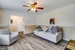 913 Barrington Dr, Waldorf, MD 20602 - Photo 5