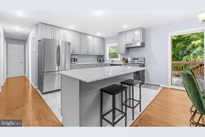 9018 Holly Avenue, Waldorf, MD 20601 - Photo 9