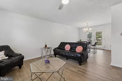 2570 Sussex Court, Waldorf, MD 20602 - Photo 5