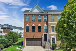 5425 Spotswood Pl, White Plains, MD 20695 - Photo 1
