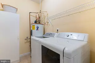 230 Williamsburg Cir, La Plata, MD 20646 - Photo 27