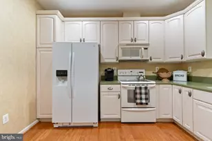 230 Williamsburg Cir, La Plata, MD 20646 - Photo 5