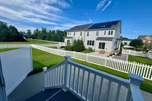 1005 Clover Cir, La Plata, MD 20646 - Photo 9