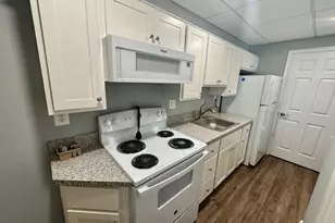 1005 Clover Cir, La Plata, MD 20646 - Photo 9