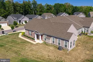 14 Camden Cir, La Plata, MD 20646 - Photo 5