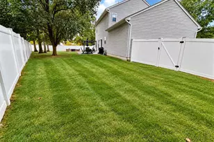 11645 Dorado Beach Ct SW, Waldorf, MD 20602 - Photo 5