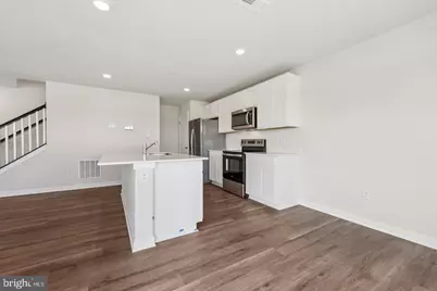 120 Wood Walk Avenue, La Plata, MD 20646 - Photo 9