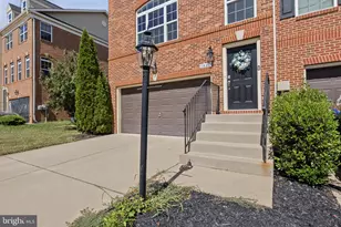 11482 Stockport Pl, White Plains, MD 20695 - Photo 3