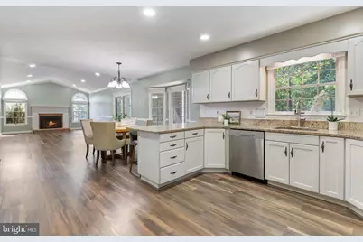 105 Westmorland Court, La Plata, MD 20646 - Photo 3