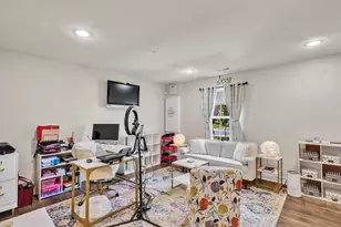 11228 St Luke Dr, White Plains, MD 20695 - Photo 7