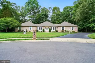 105 Cornwall Ct, La Plata, MD 20646 - Photo 1